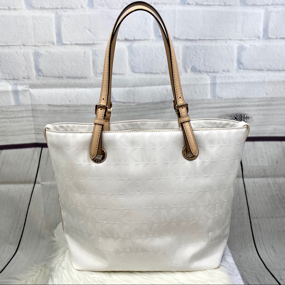 M I C H A E L K O R S : Signature Patent White Bag - Picture 1 of 7